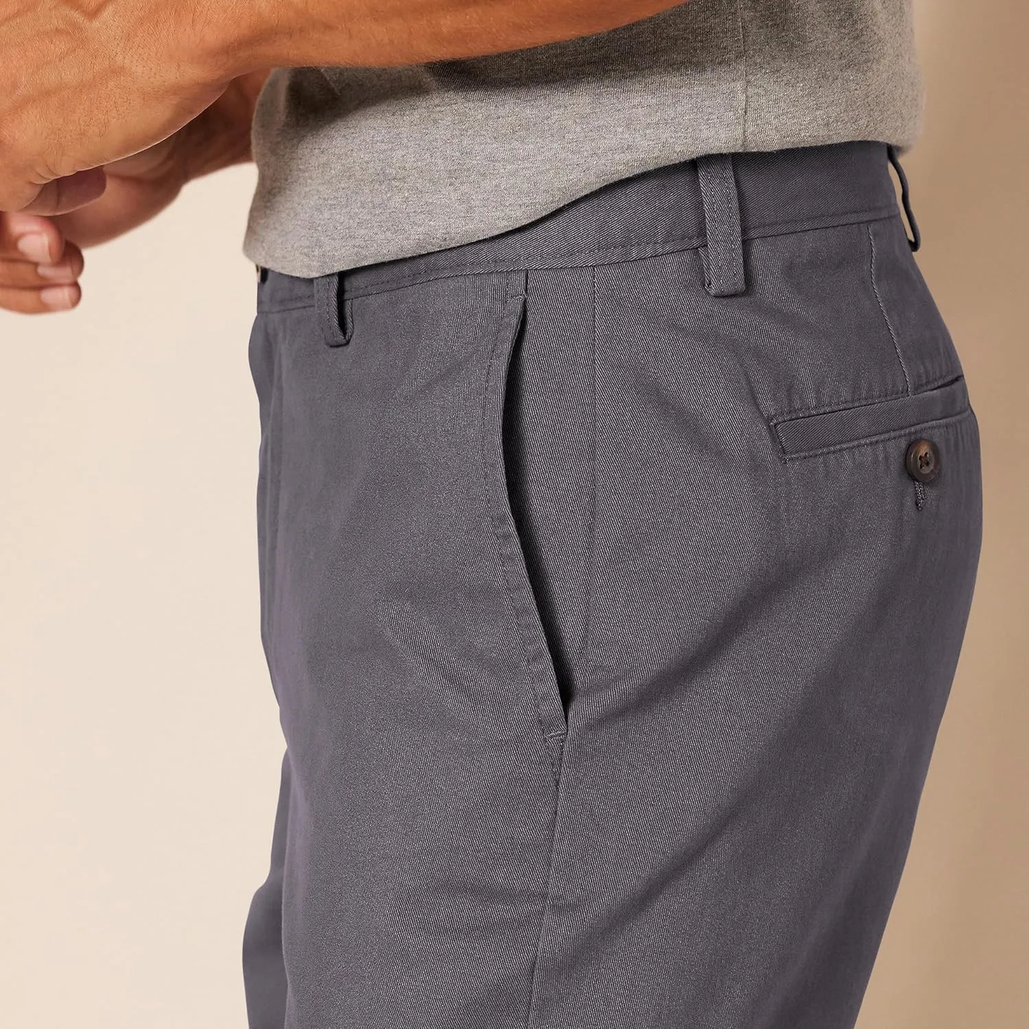 Amazon Essentials Men's Slim-Fit 9" Chino Short