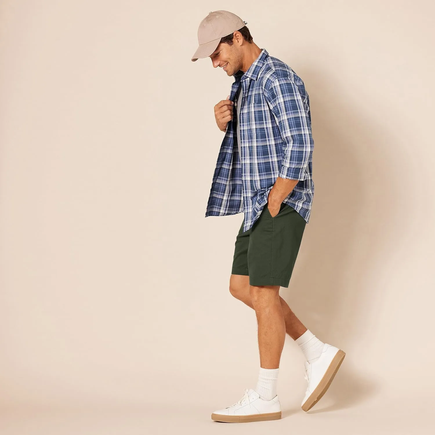 Amazon Essentials Men's Slim-Fit 9" Chino Short