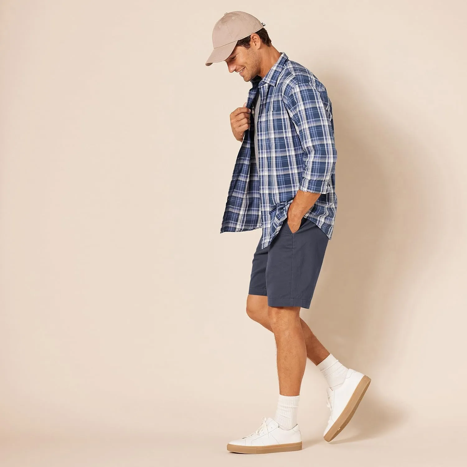 Amazon Essentials Men's Slim-Fit 9" Chino Short