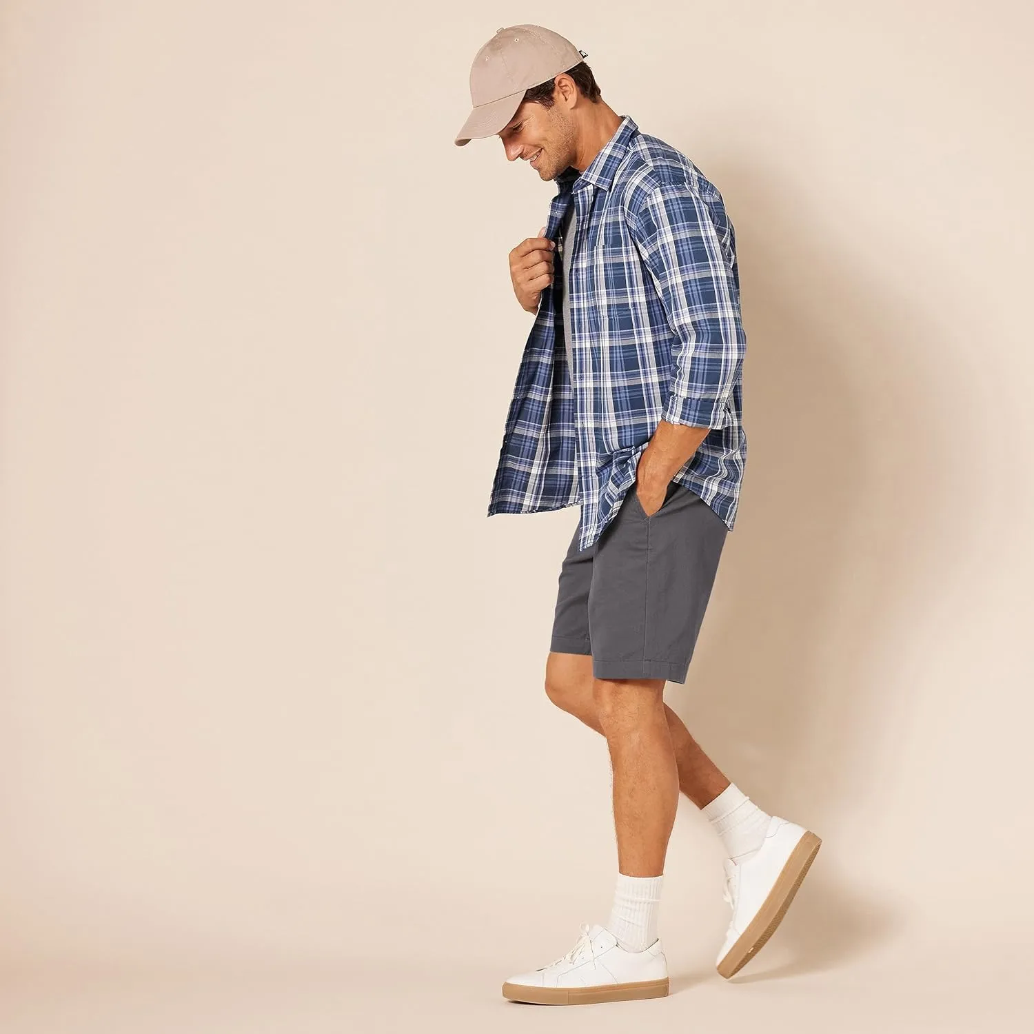 Amazon Essentials Men's Slim-Fit 9" Chino Short