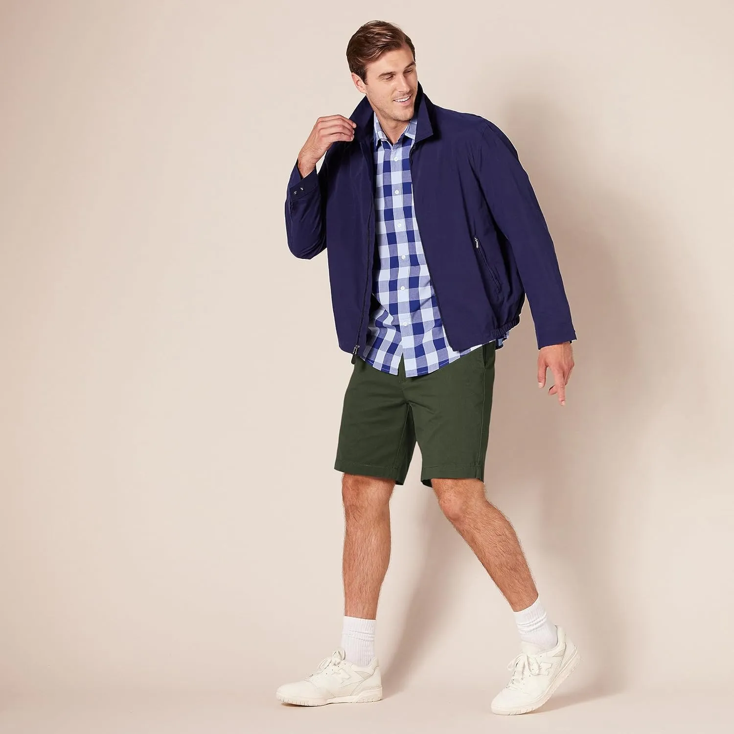 Amazon Essentials Men's Slim-Fit 9" Chino Short