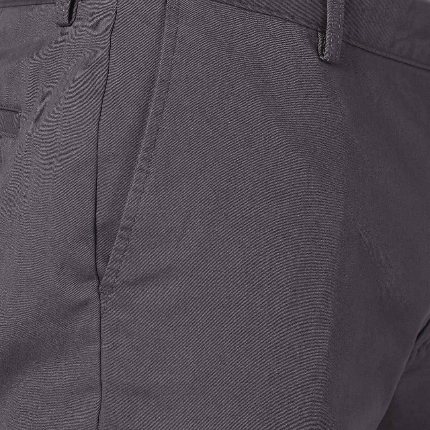 Amazon Essentials Men's Slim-Fit 9" Chino Short