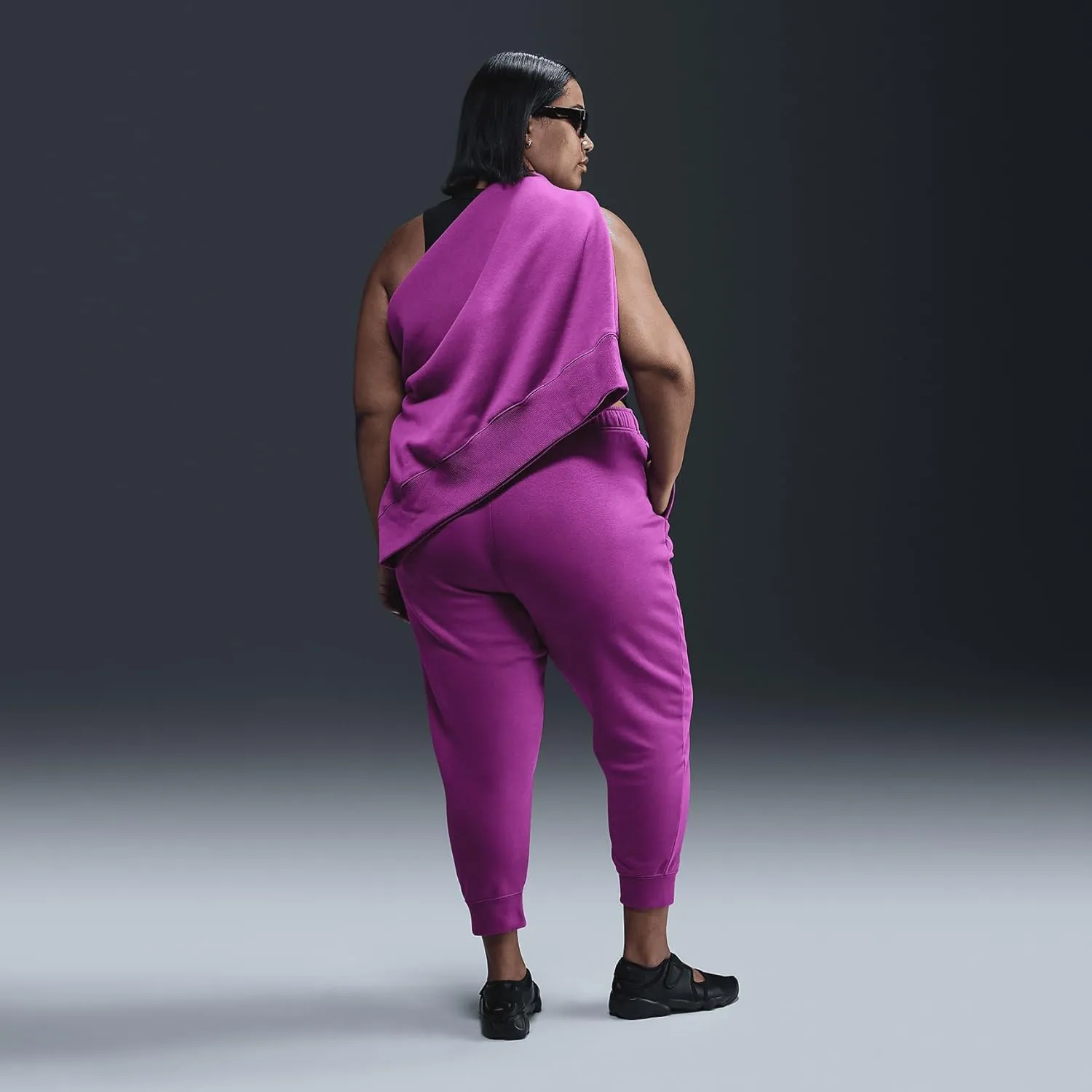 Nike Sportswear Club Fleece Women's Mid-Rise Joggers (Plus Size) (DV5085-518, Hot Fuchsia/White)