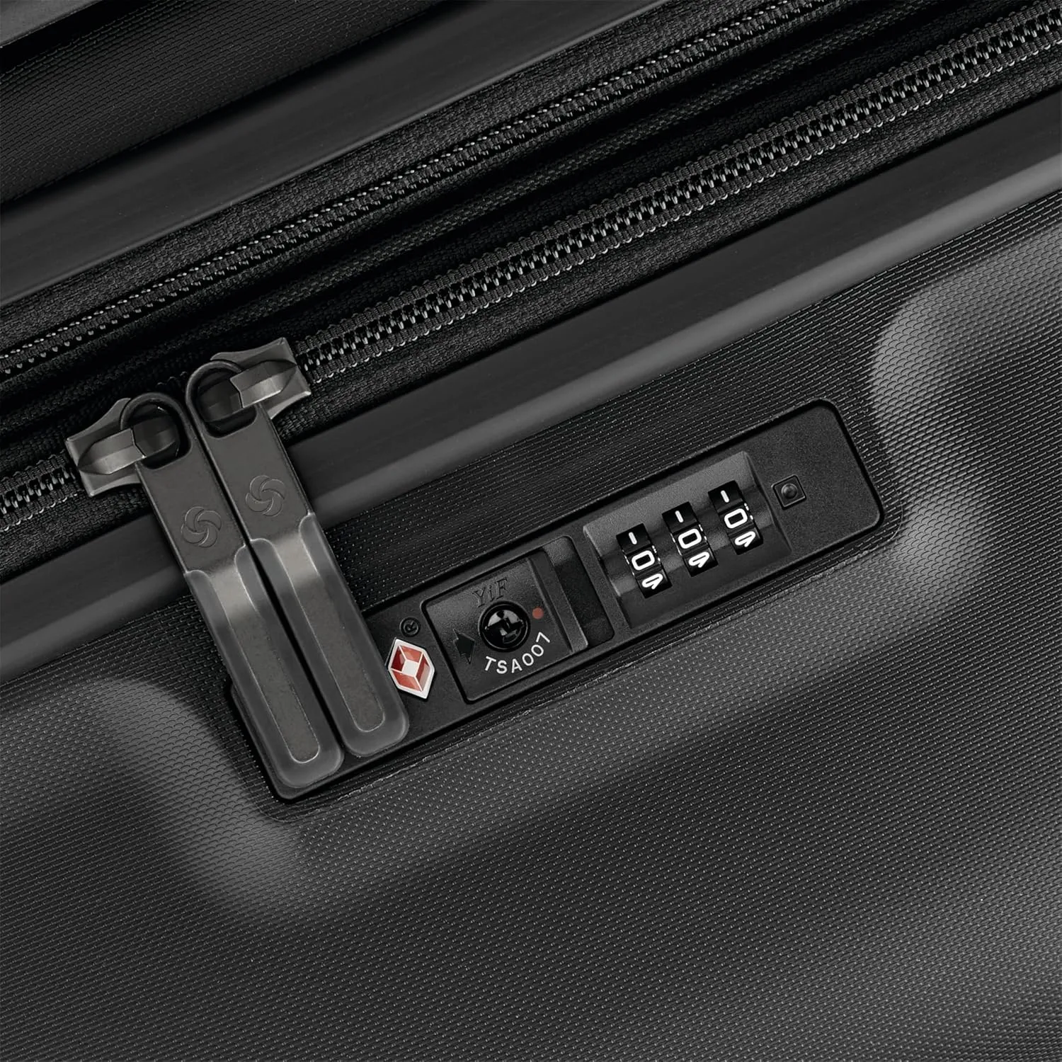 Samsonite Elevation Plus - Large Hardside Luggage - Scratch Resistant Polypropylene Shell, RightHeight Adjustable Handle, Integrated AirTag Holder, TSA Lock, WetPak Compartment - Triple Black