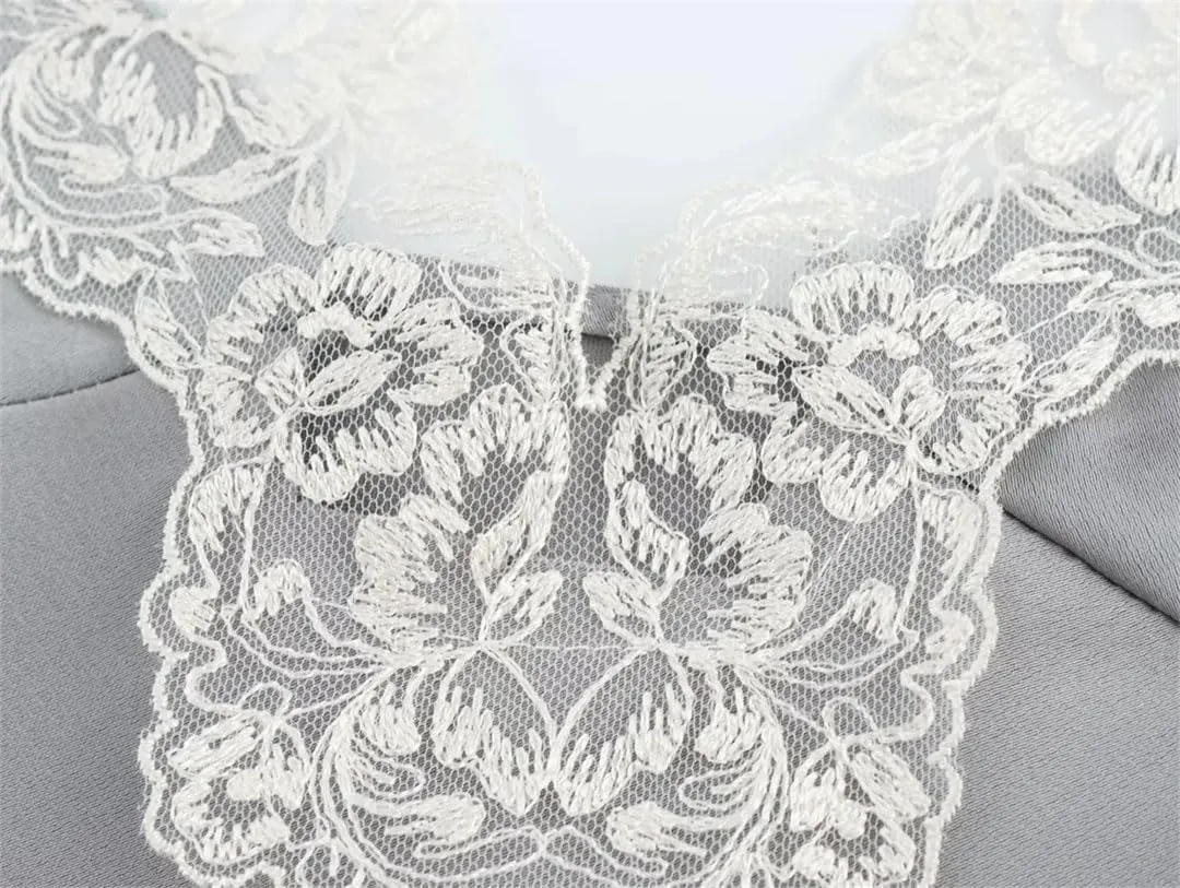Women Lace Patchwork Base V-Neck Vest for Shoulder Strap Adjustable Design Camisole Inner Top